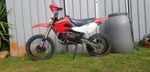 150 cc dirt bike $500