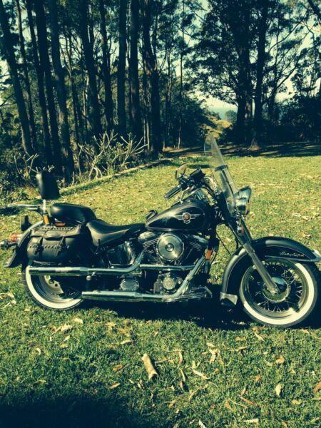 Harley Davidson 1995 Heritage Softail FLSTN