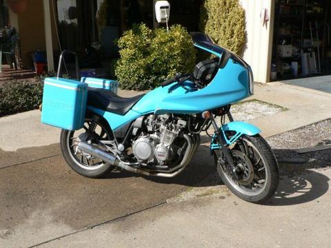 1982 YAMAHA XJ 750 MOTORCYCLE