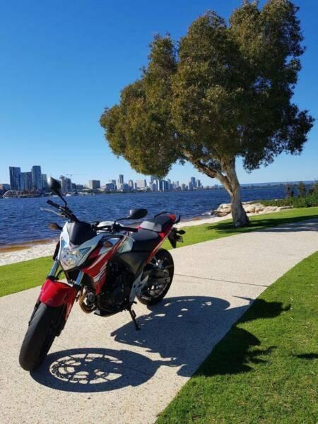 2015 HONDA CB500F