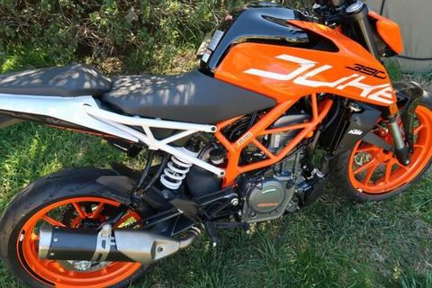 2018 KTM 390 DUKE- ONE MONTH OLD ONLY- JUST 60KLM ON THE CLOCK