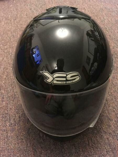 YES Motorcycle Helmet 60L 1400g