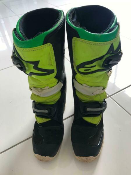Kids Motocross Boots - Alpinestars Tech 7s Size 5
