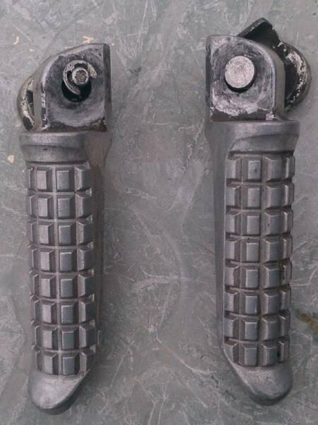 Rear pillion metal foot pegs. Suit many bikes REDUCED AGAIN $20 PAIR