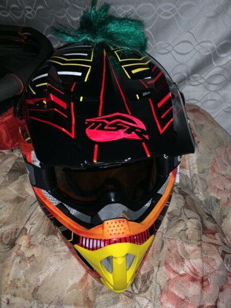 Motorbike armour gear and helmet