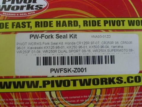 Motor bike fork seal set PWFSK-Z001 unused (list of bikes below)