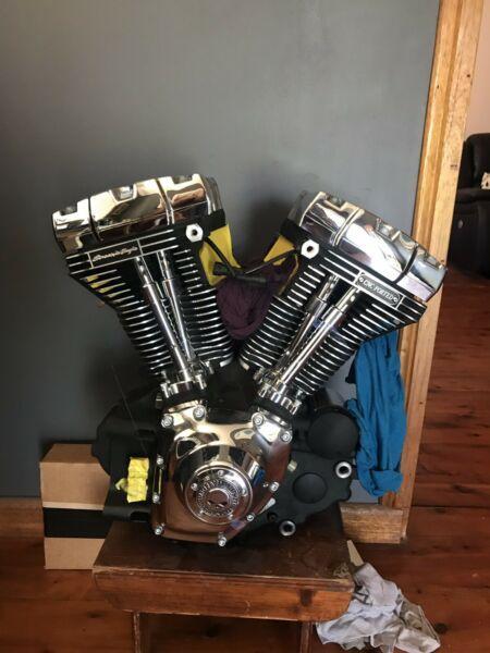 Harley softail custom fxstc engine SE113 cube 1852 cc