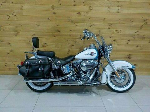 2016 Harley-Davidson FLSTC Heritage Softail Classic