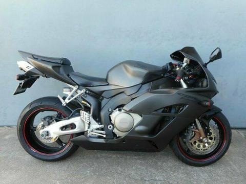 2005 Honda CBR1000RR (Fireblade)