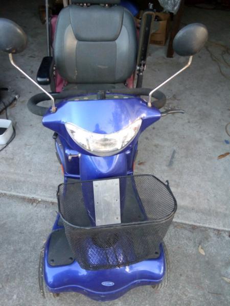 mobility scooter with brand new batteries, goes great