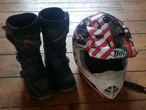 Childrens motorbike boots & helmet