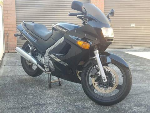 Zzr250 in good condition