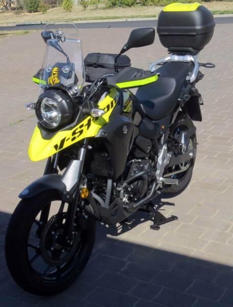2019 Suzuki Vstrom 250 motorcycle (as new)