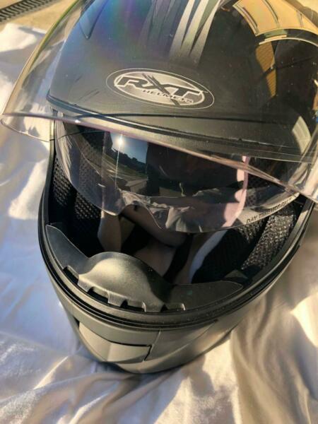 Motorcycle helmet RXT