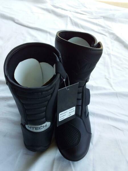 Motorcycle boots size 9