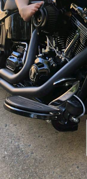 Harley floorboards brake and clutch lever sissy bar
