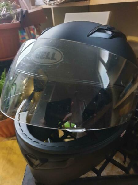 Motorcycle helmet bell
