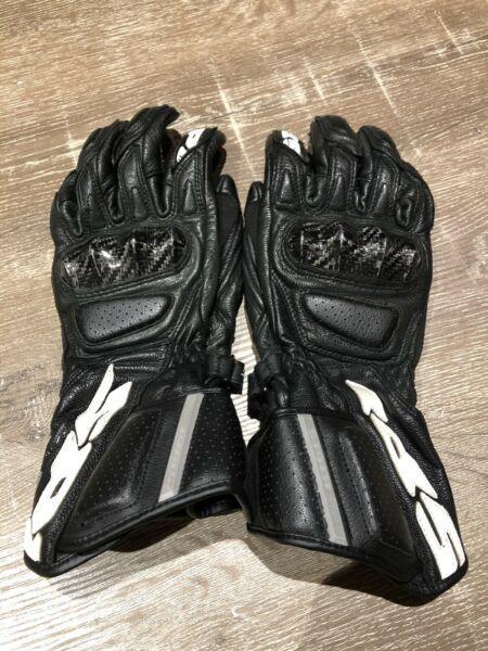 Spidi str 5 carbon fibre motorcycle gloves size small