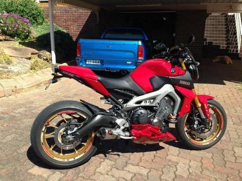 YAMAHA MT09 2015 ABS..PERFECT AND ONE OFF