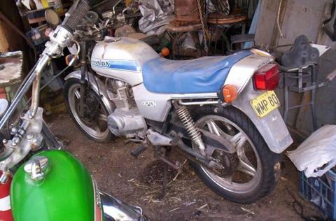 Vintage Honda CB 250
