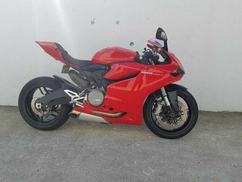 2014 Ducati 899 Panigale Road Bike 898cc