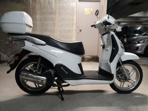 Scooter Cfmoto 150rt