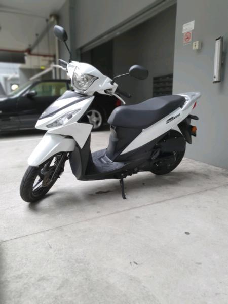 Suzuki Address scooter (LONG REGO)
