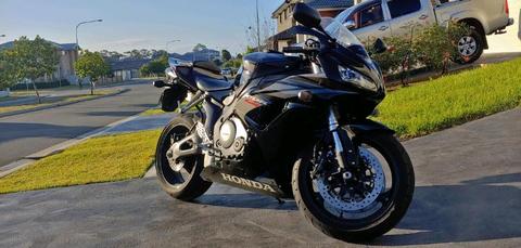 Honda CBR1000RR 2007 only 9000kms Mint Condition