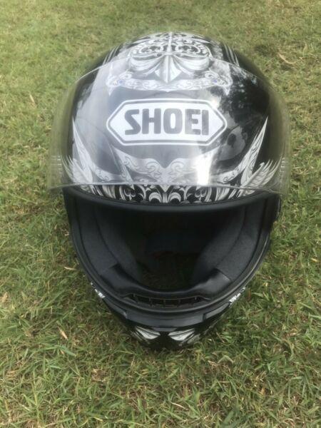 SHOEI XR1000 Motorcycle Helmet with Visor - Medium