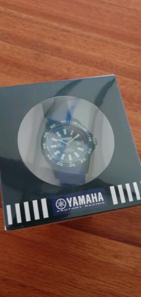 Yamaha blu cru watch