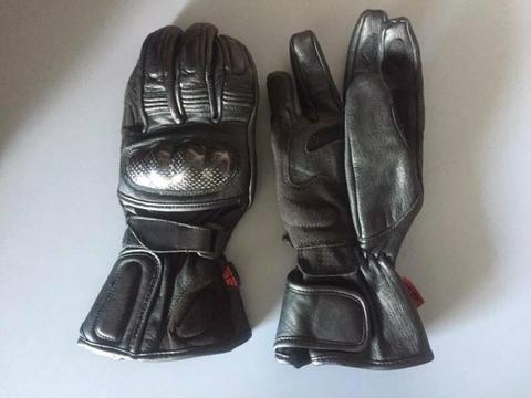 Motorcycle / scooter gloves S