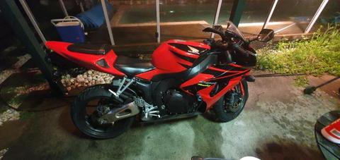 Honda CBR1000RR 2006 model