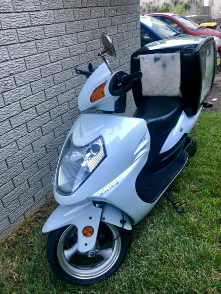 BARGAIN!!! - 2013-MIETIAN SKAD DELIVERY SCOOTER -no gumtree texts