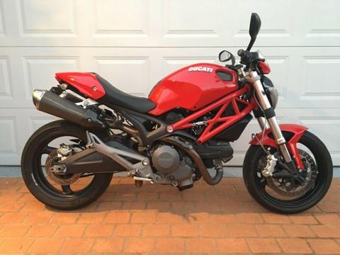 Ducati Monster 696 Excellent Condition