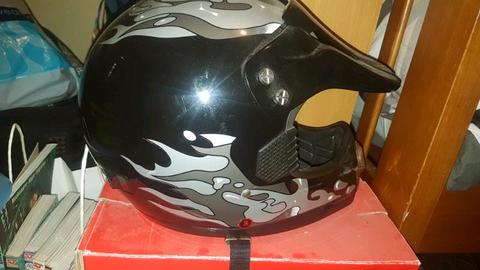 Dirt bike helmet