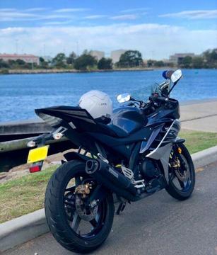 2015 Yamaha R15 only 12k km