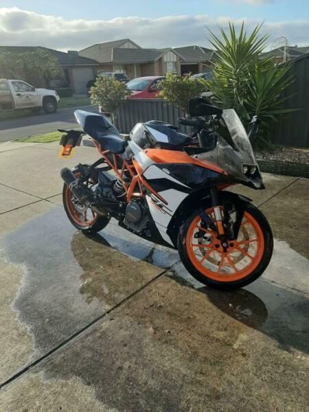 2018 KTM RC390