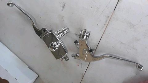 Master cylinder/clutch levers