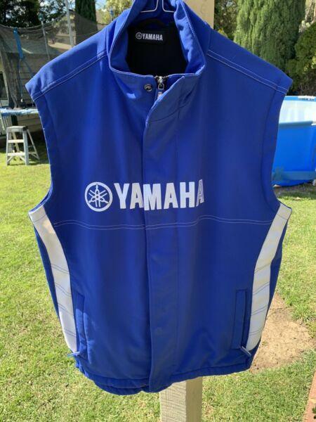 Yamaha vest new size medium