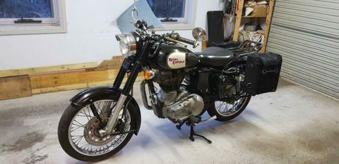 Motorcycle - Royal Enfield Classic 500