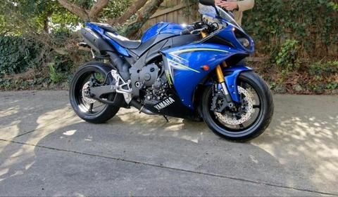 2009 R1 for sale in excellent condition