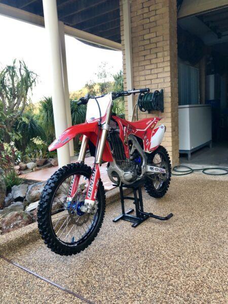 2015 Honda CRF450R and 3 bike trailer