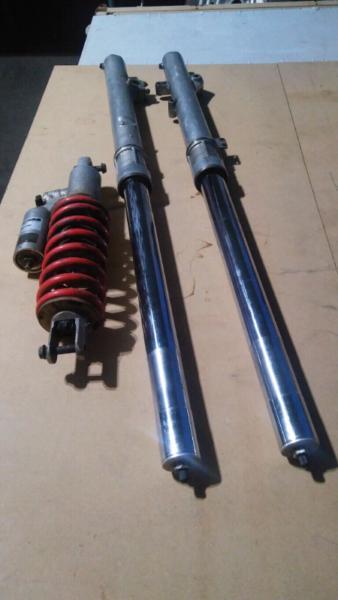 XR600 forks and shock