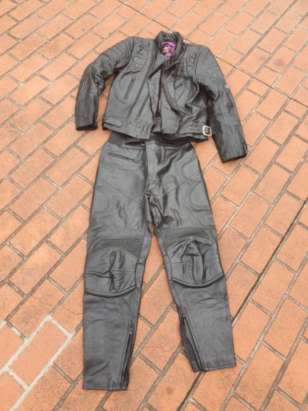 Motorcycle Leather Jacket and Pants - RJays