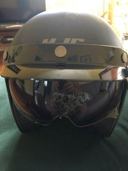 HJC Motorcycle helmet open face medium