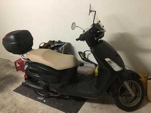 SYM classic 125 scooter