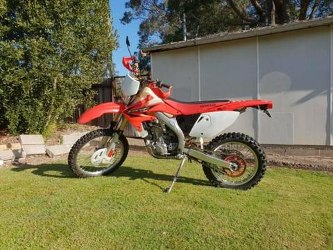 Crf450x 05mod excellent condition registered ready to go