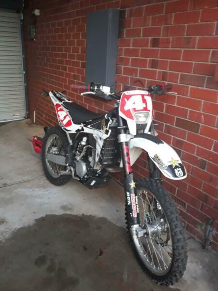 Husqvarna 2013 Te310 fuel injected road trail for swaps