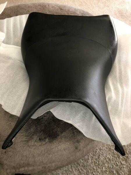 KAWASAKI ZX-12R OEM RIDERS SEAT AS PICTURED MINT CONDITION $140