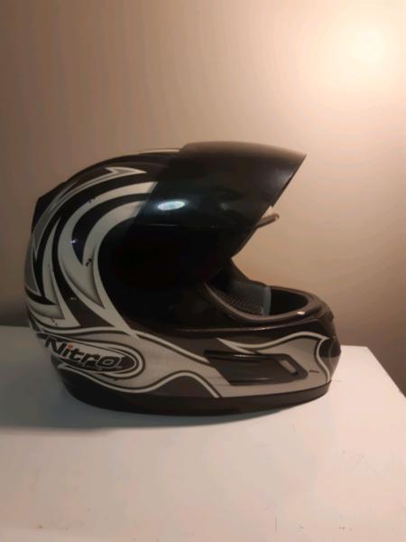 Nitro motorbike helmet xs